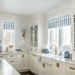 Patterned Roman Blind